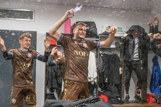 庫裏贊年輕球員華子在場上展現全能魅力 直言生涯此階段更懂欣賞青春活力.